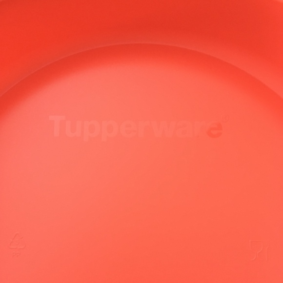 Tim Hortons reusable container - Picture 4 of 6